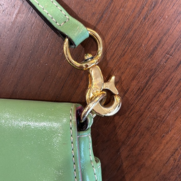 💚💕Kate Spade Wristlet/ Shoulder Bag (convertible)💚💕 - Picture 7 of 7